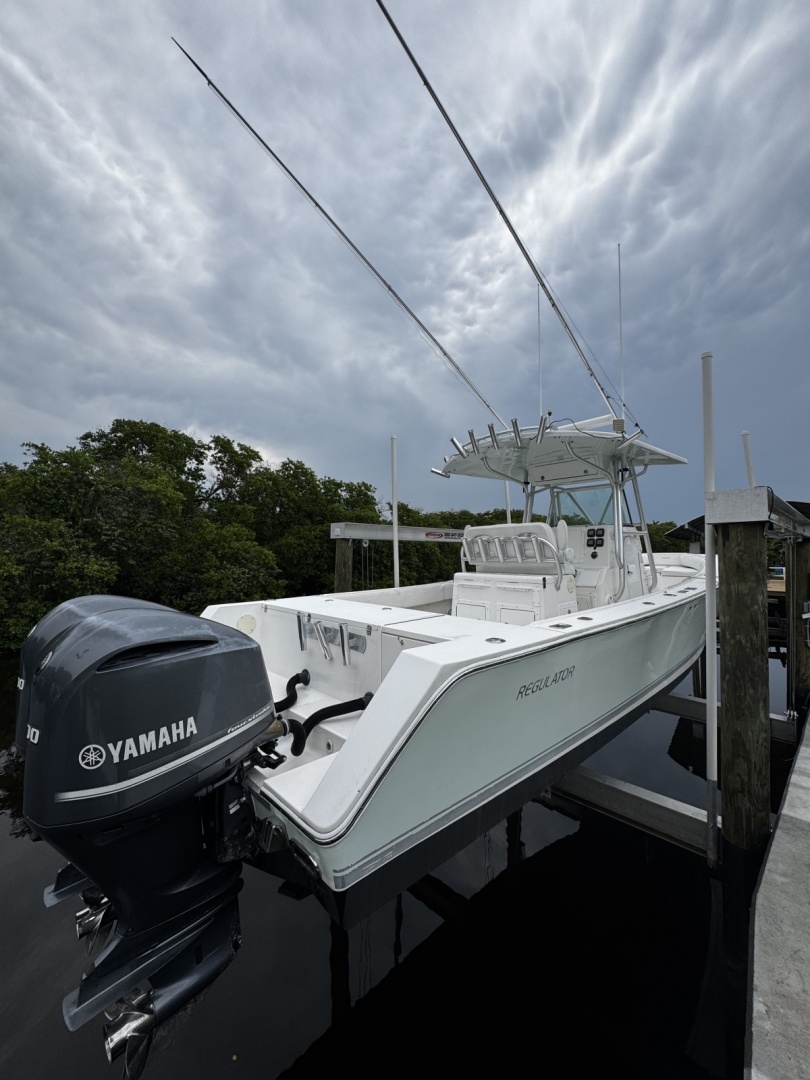 32ft Regulator Yacht For Sale