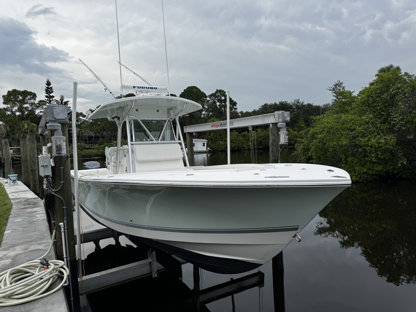 2006 Regulator 32FS