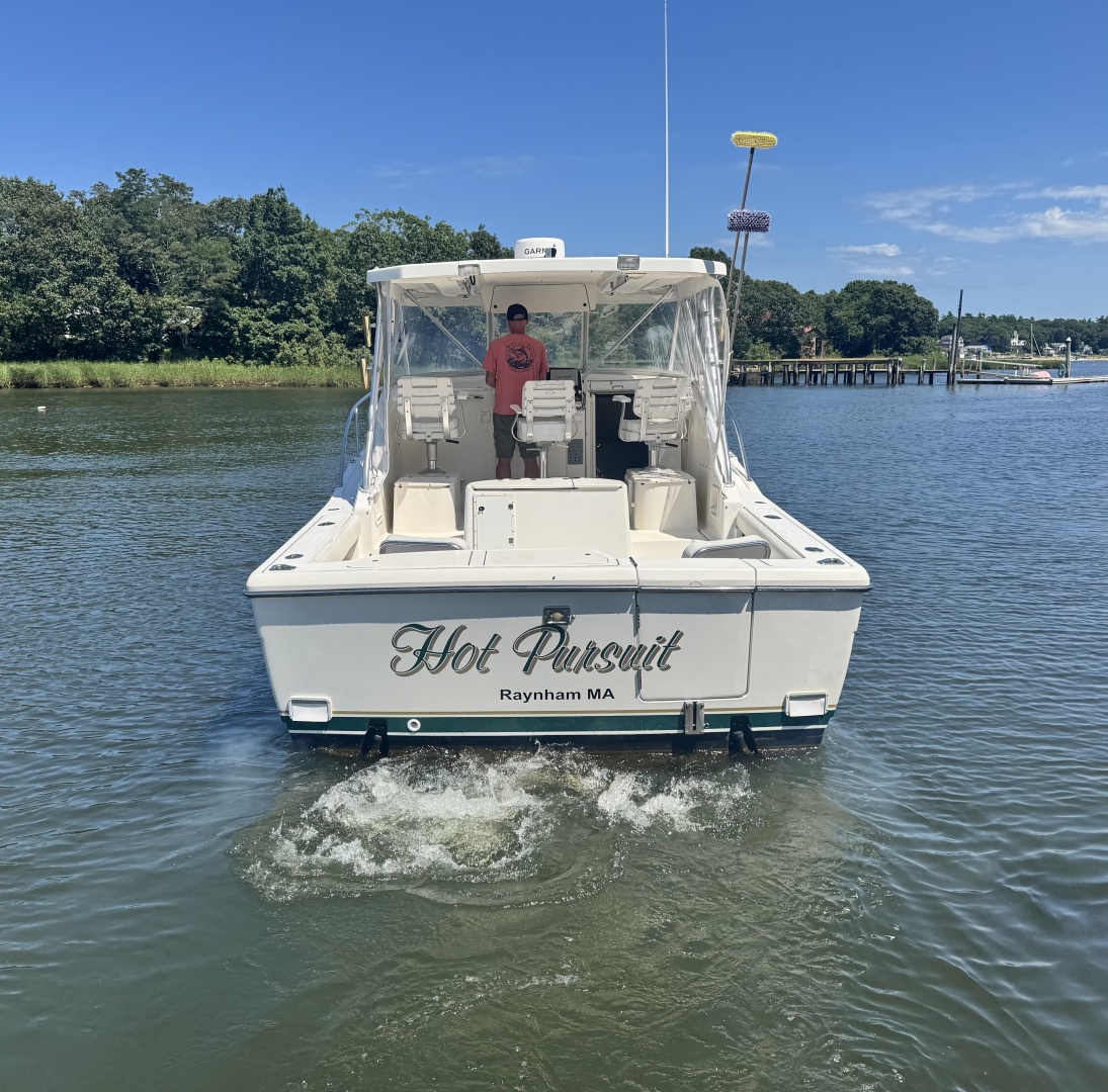 30ft Pursuit Yacht For Sale