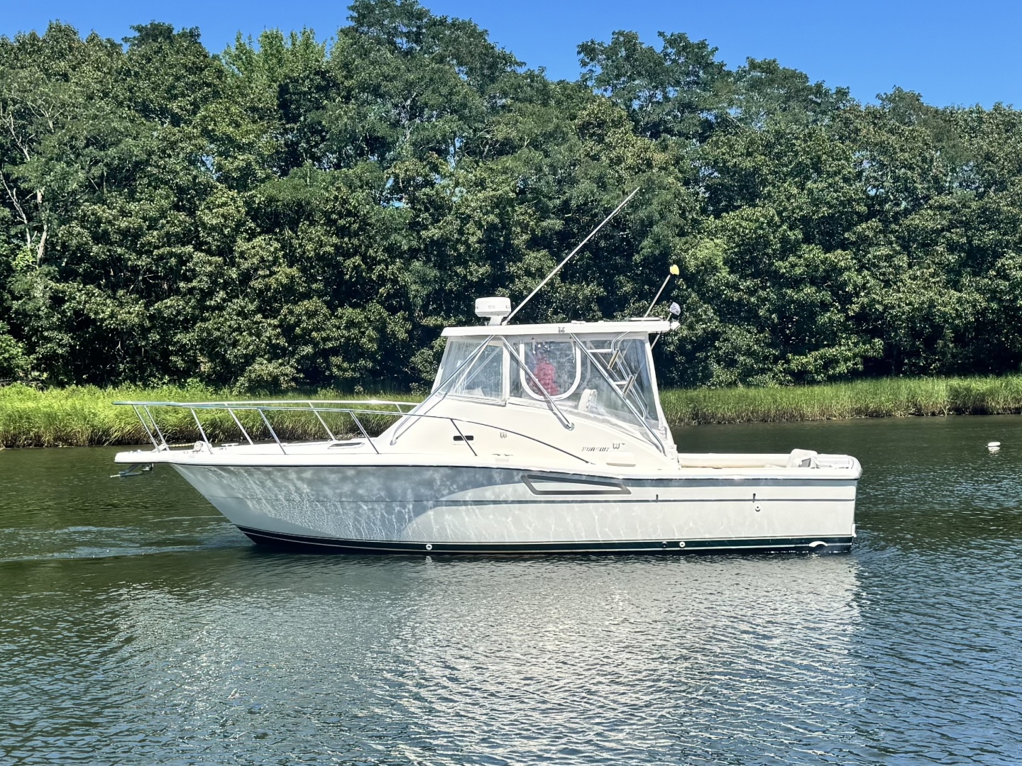 30ft Pursuit Yacht For Sale