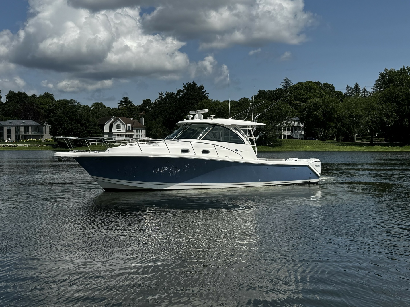 2022 Pursuit OS 385 Offshore