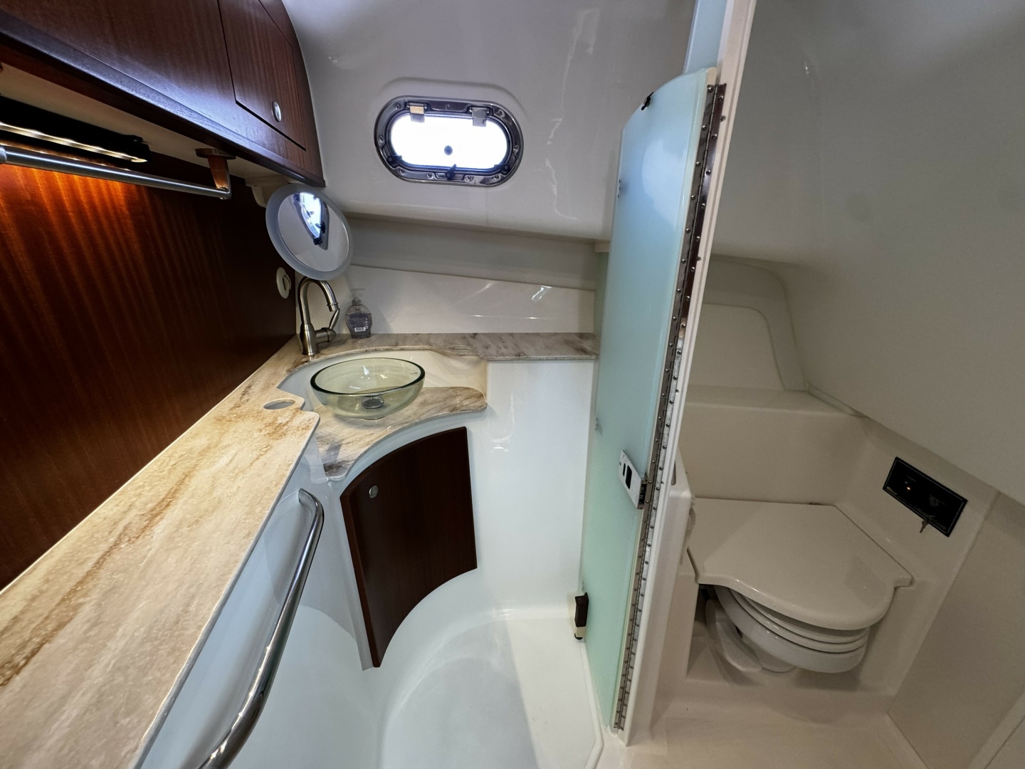 38ft Pursuit Yacht For Sale 38ft Pursuit Yacht For Sale