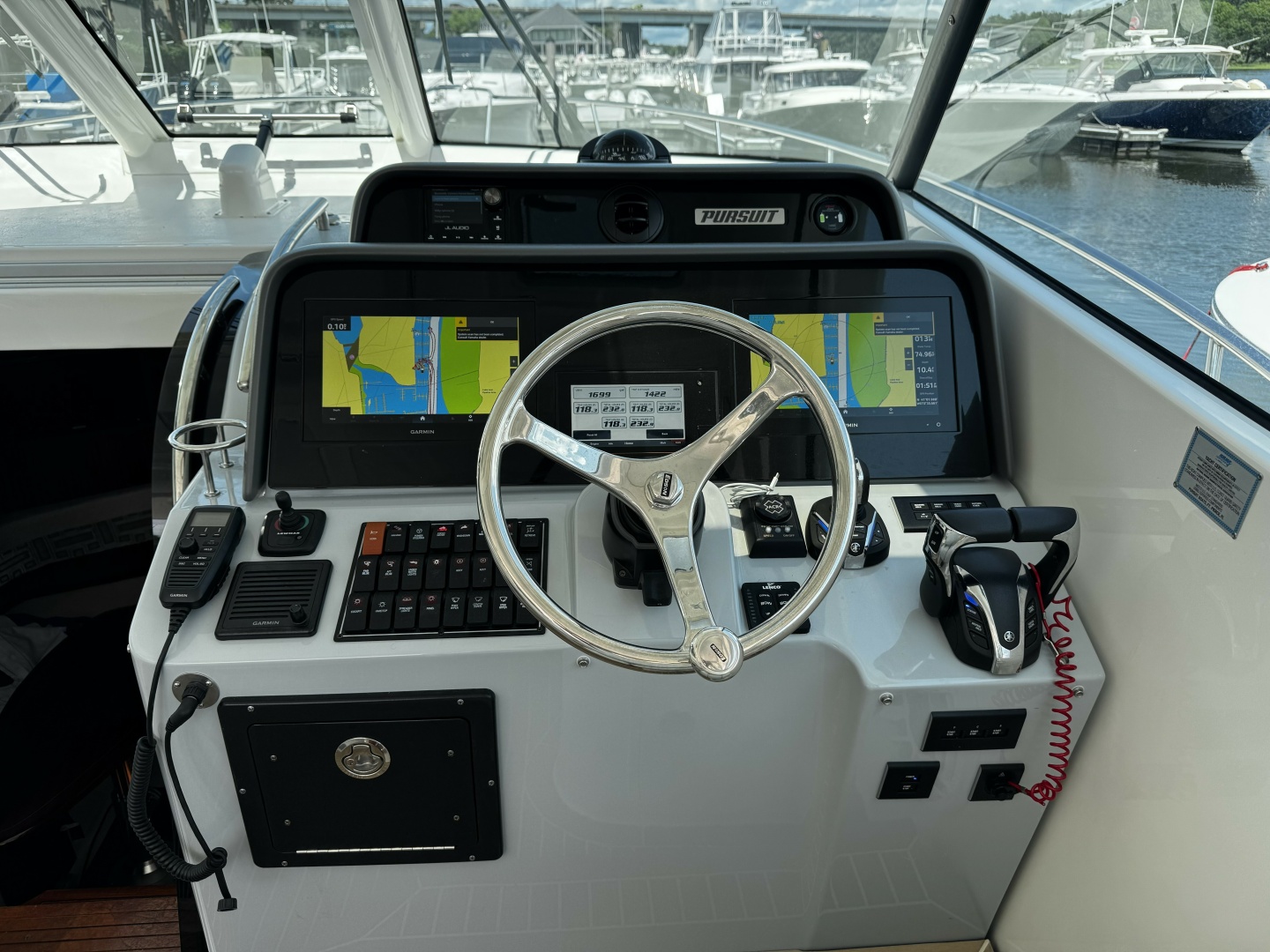 38ft Pursuit Yacht For Sale 38ft Pursuit Yacht For Sale