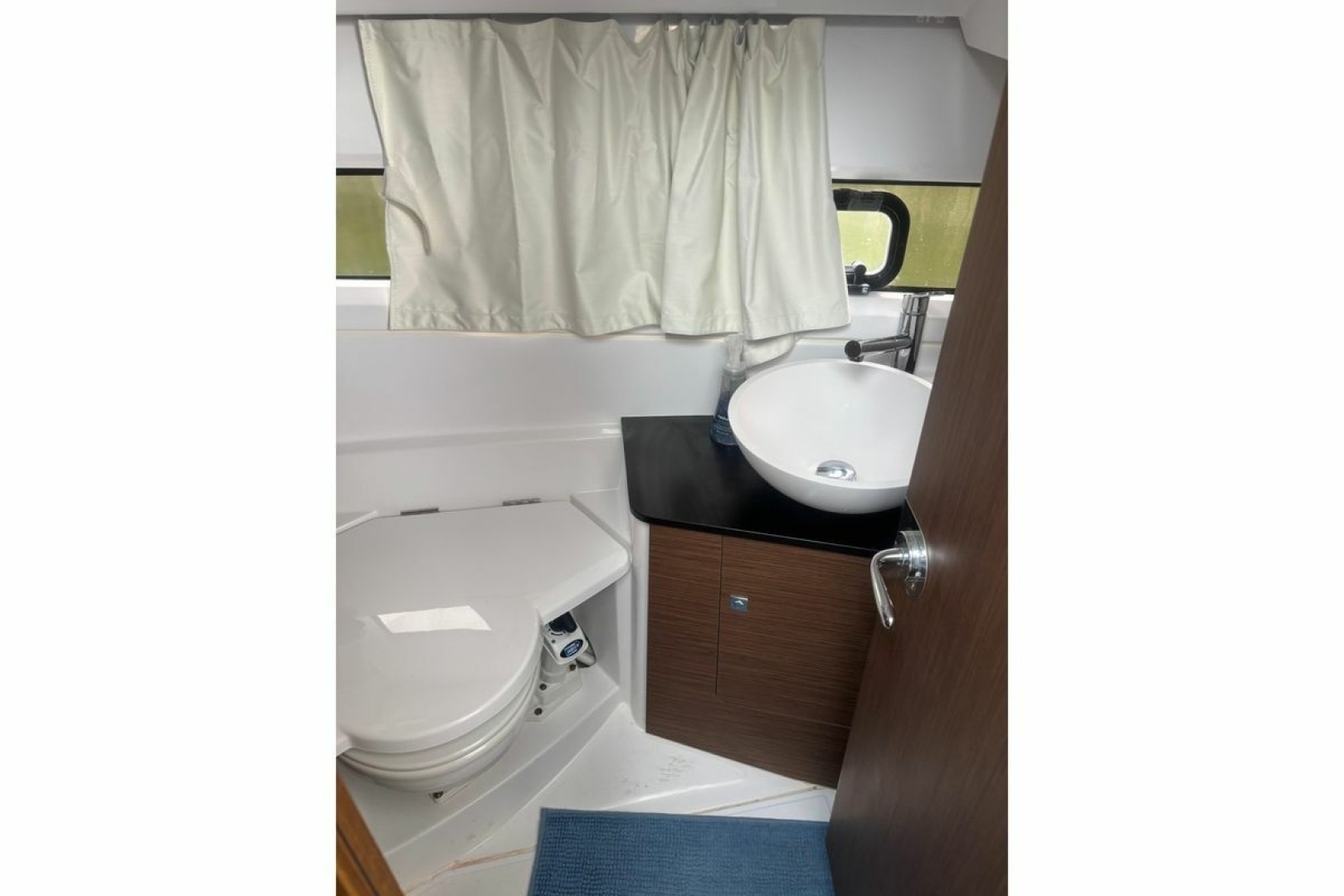 30ft Jeanneau Yacht For Sale 30ft Jeanneau Yacht For Sale