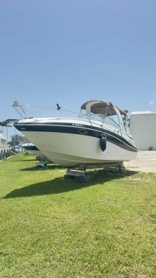 28ft Four Winns Yacht For Sale