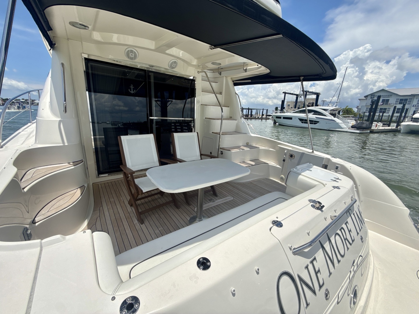 Sea Ray 58 SEDAN BRIDGE Yacht For Sale