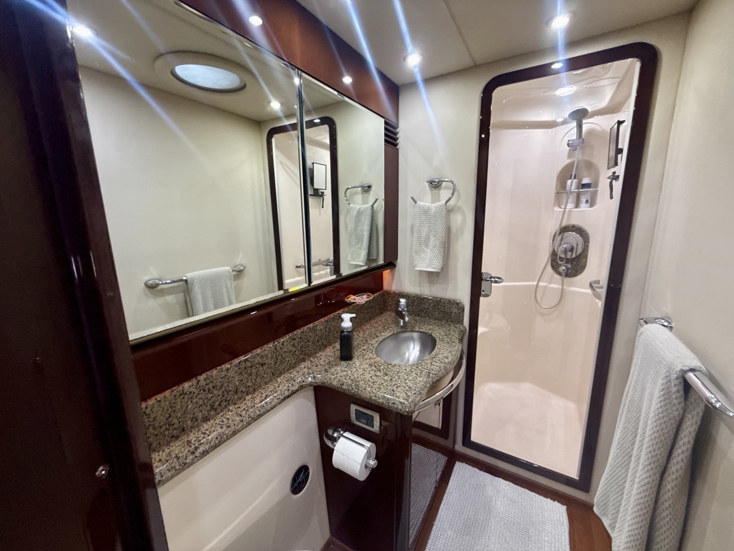 58ft Sea Ray Yacht For Sale
