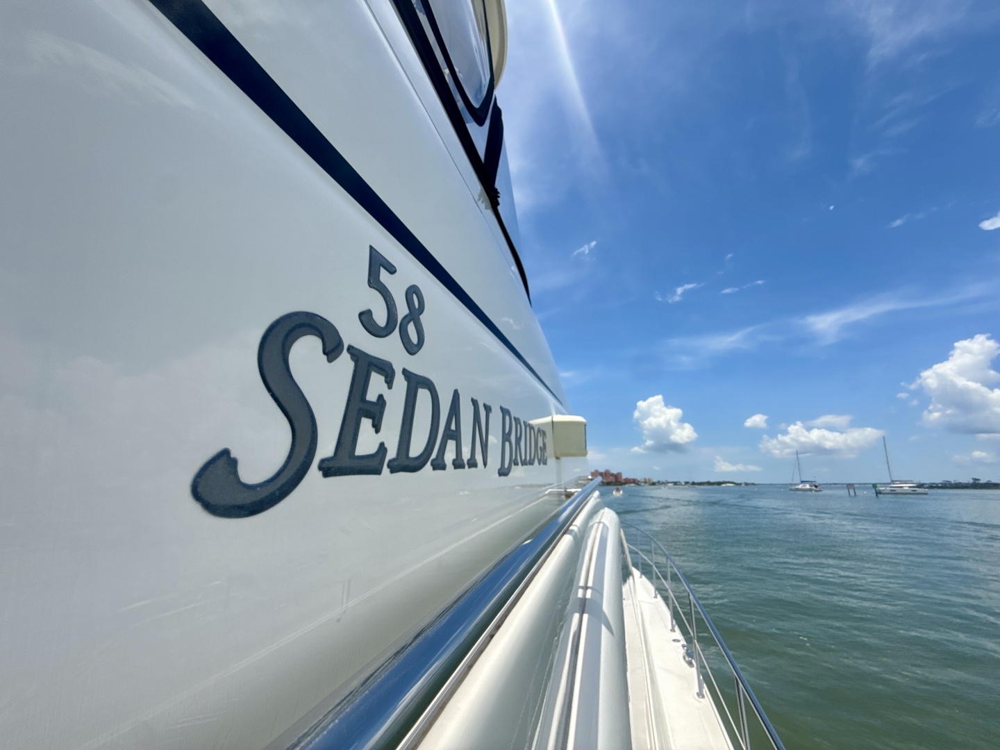 Sea Ray 58 SEDAN BRIDGE Yacht For Sale