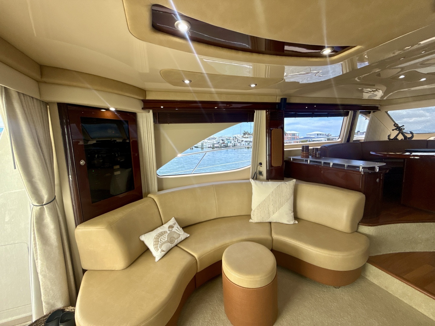 Sea Ray 58 SEDAN BRIDGE Yacht For Sale