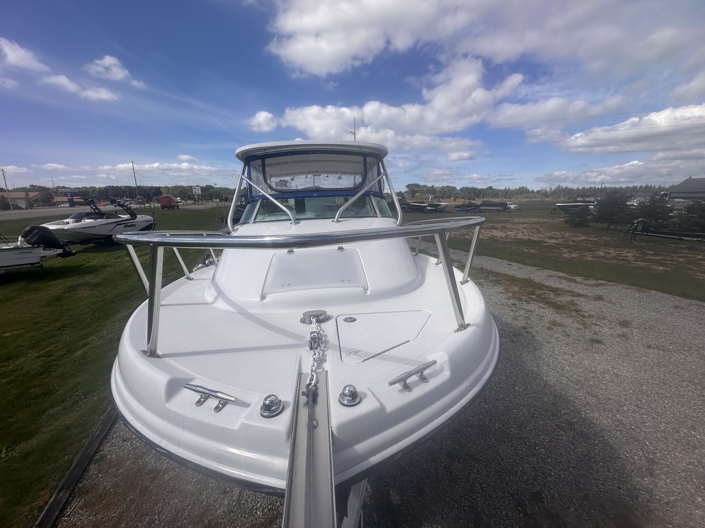 2001 Edgewater 255 Express — photograph 3