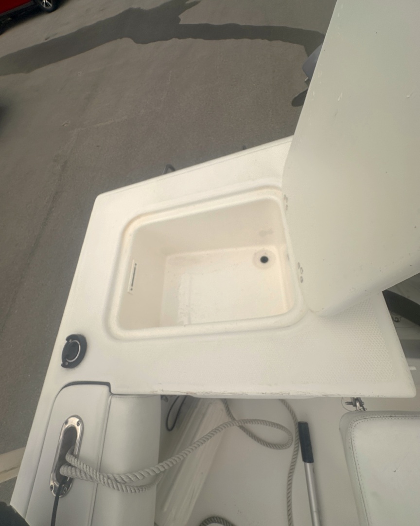 23ft Edgewater Yacht For Sale