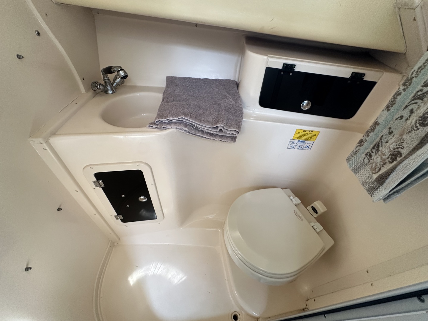 2006 Grady-White 300 Marlin