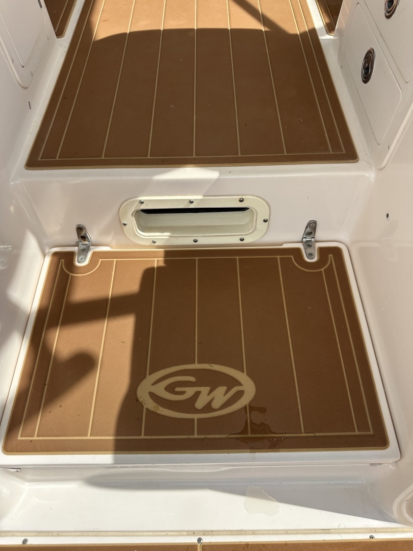 Reel Doctor 32ft Grady White Yacht For Sale