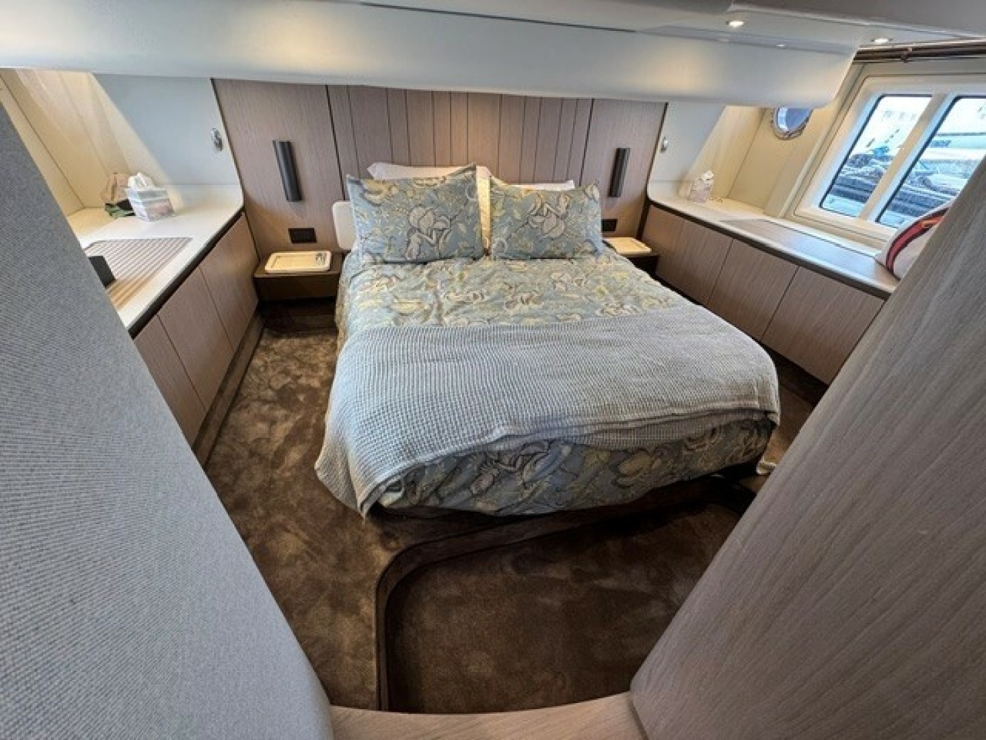Lady Lau 50ft Azimut Yacht For Sale