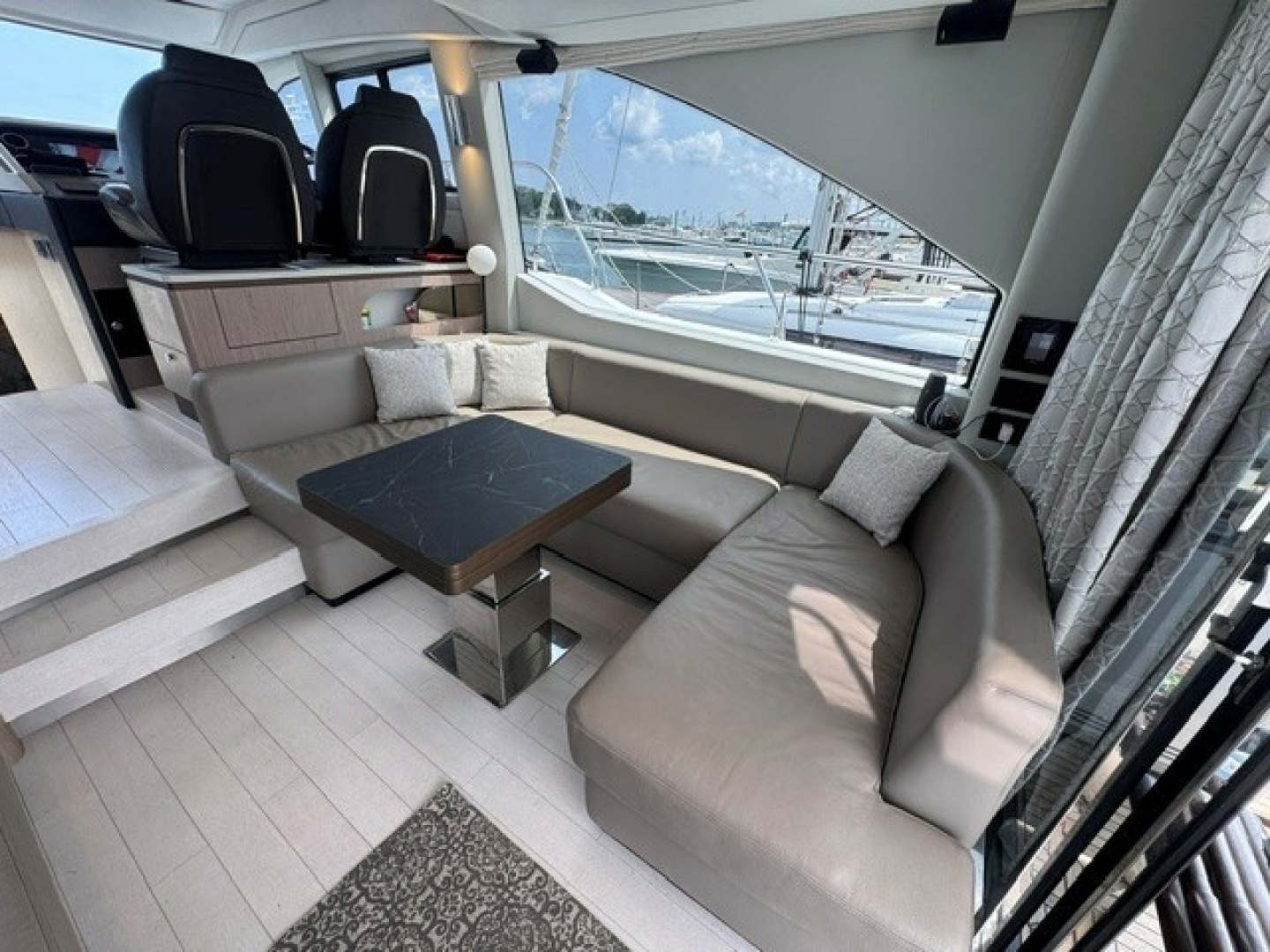 Lady Lau 50ft Azimut Yacht For Sale