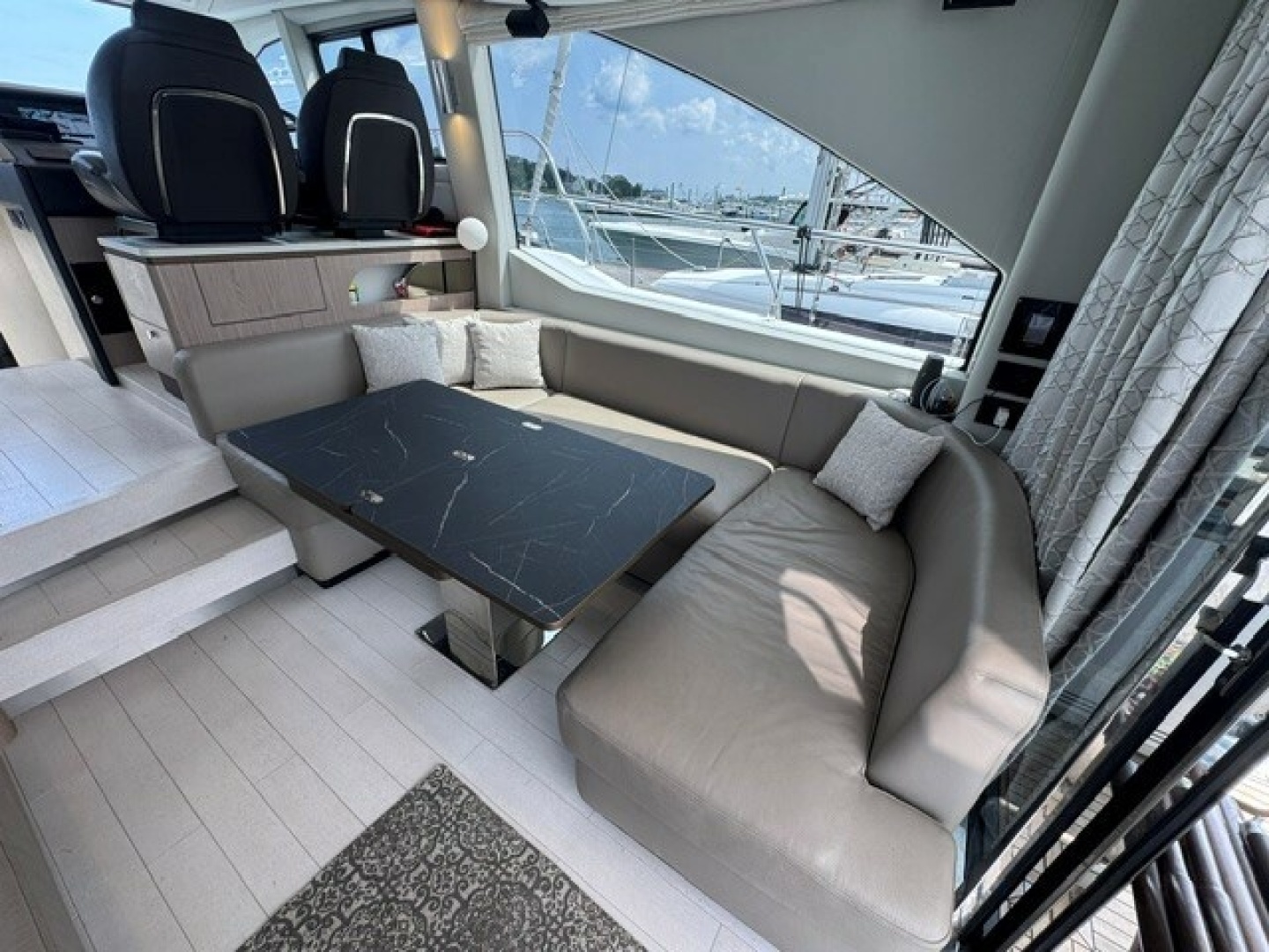 Lady Lau 50ft Azimut Yacht For Sale