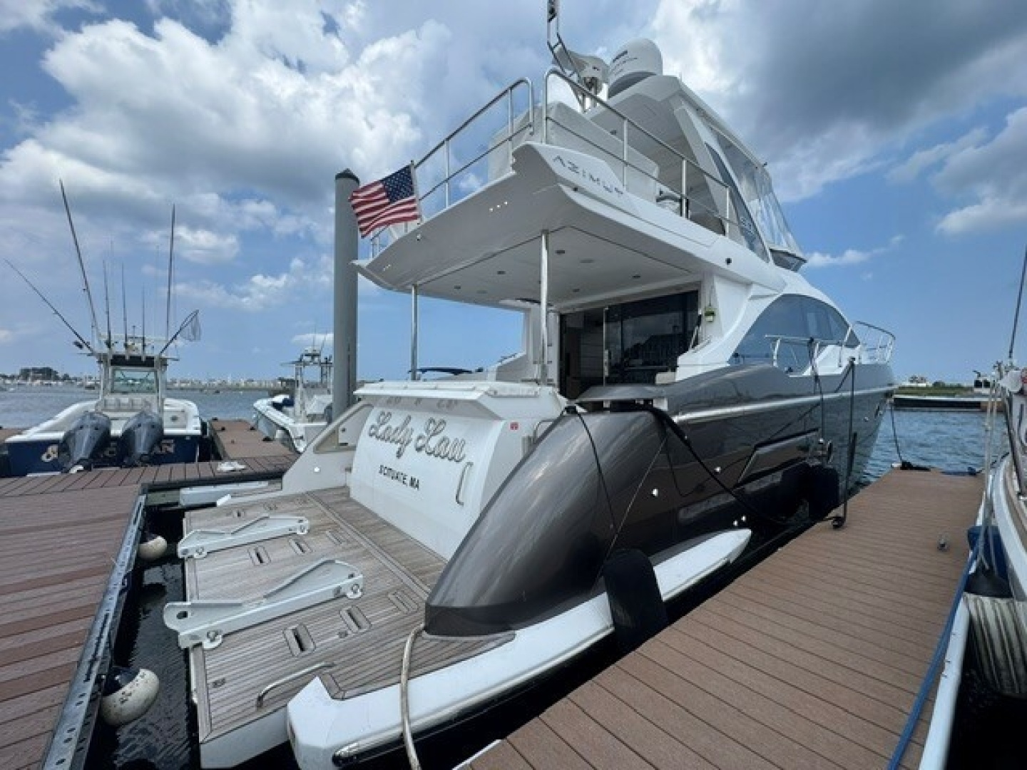 Lady Lau 50ft Azimut Yacht For Sale