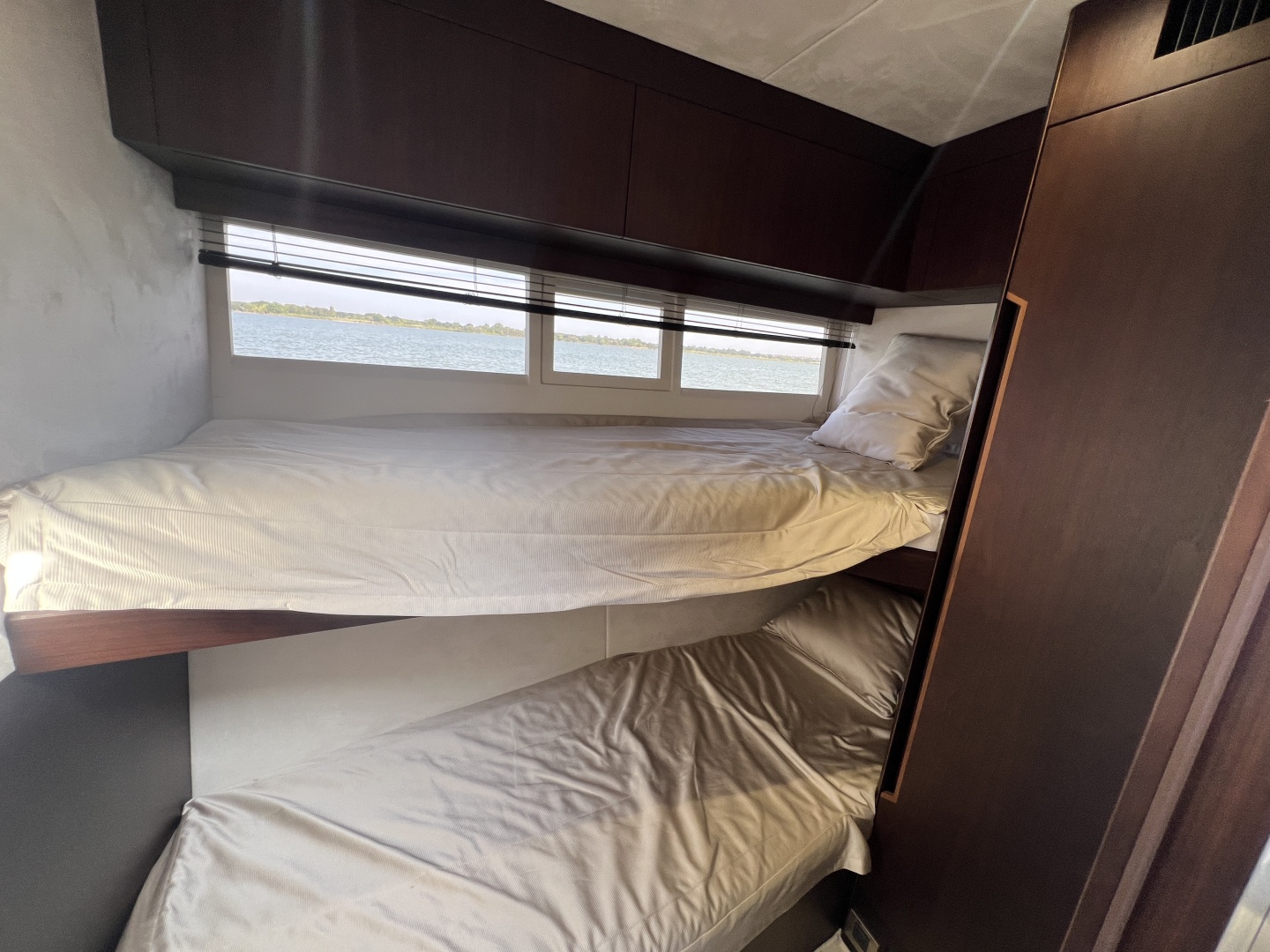 53ft Galeon Yacht For Sale