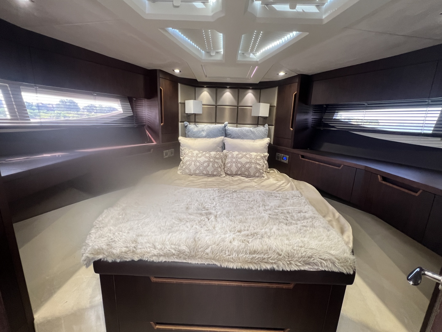 53ft Galeon Yacht For Sale