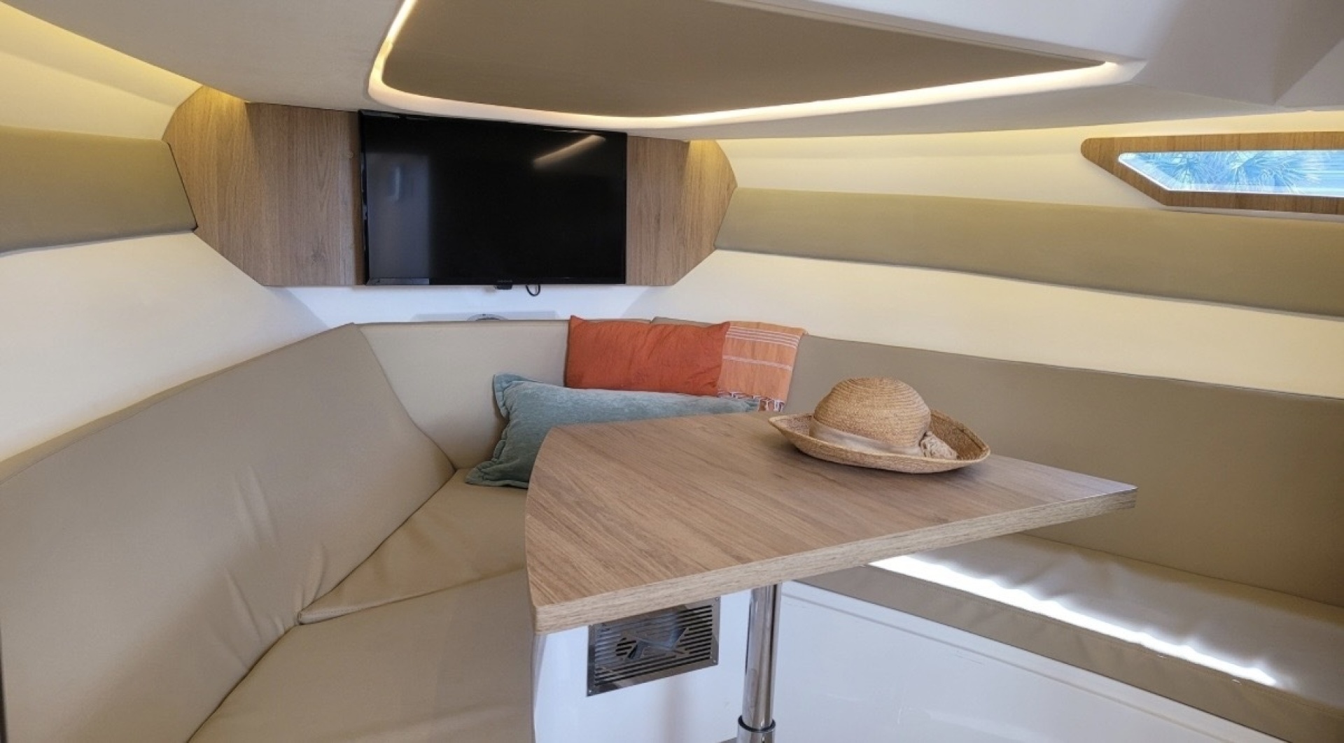 34ft NX Boats Yacht For Sale