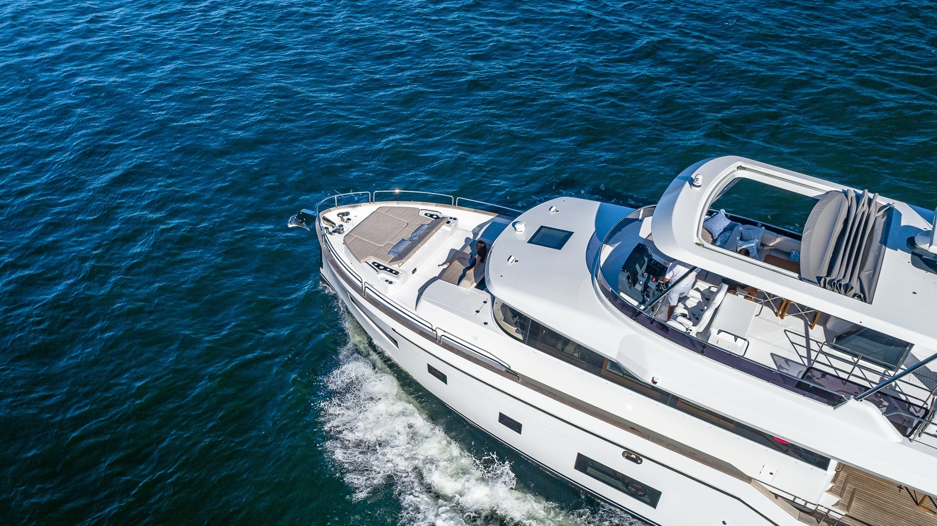 Sirena Flybridge Yacht For Sale