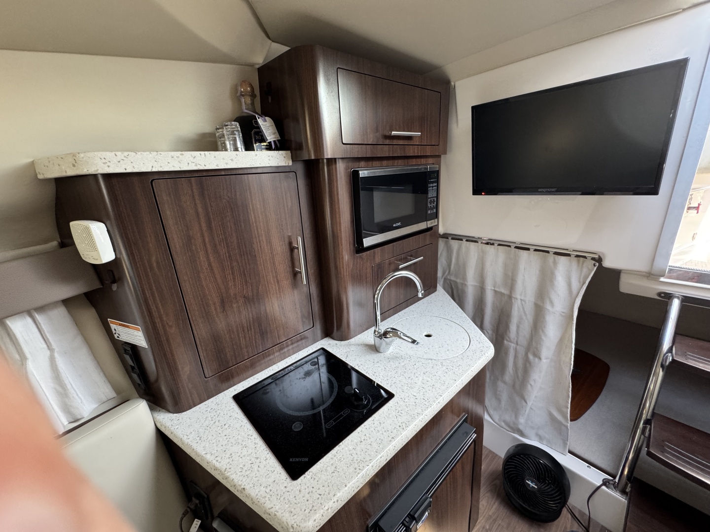 2018 Regal 28 Express