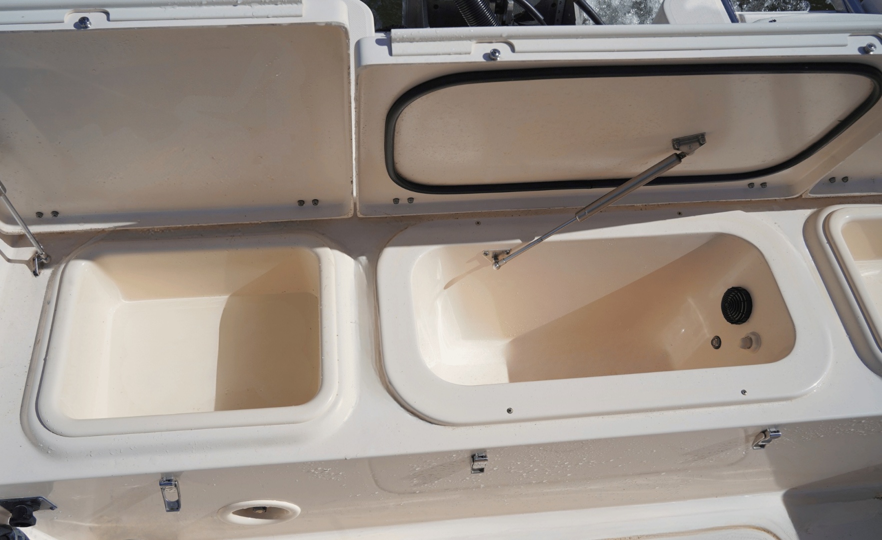 25ft Grady White Yacht For Sale
