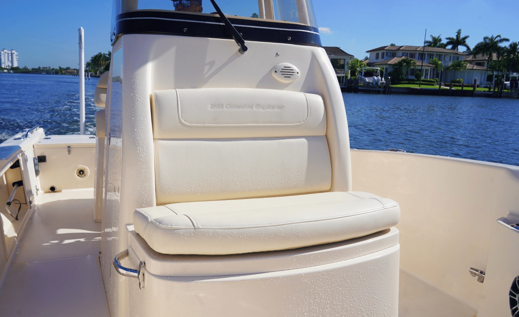 25ft Grady White Yacht For Sale