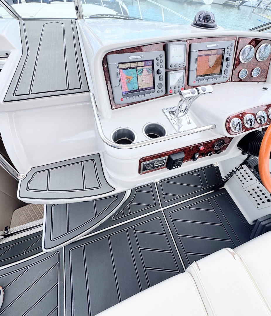 Honey I Shrunk my wallet again 40ft Formula Yacht For Sale Honey I Shrunk my wallet again 40ft Formula Yacht For Sale