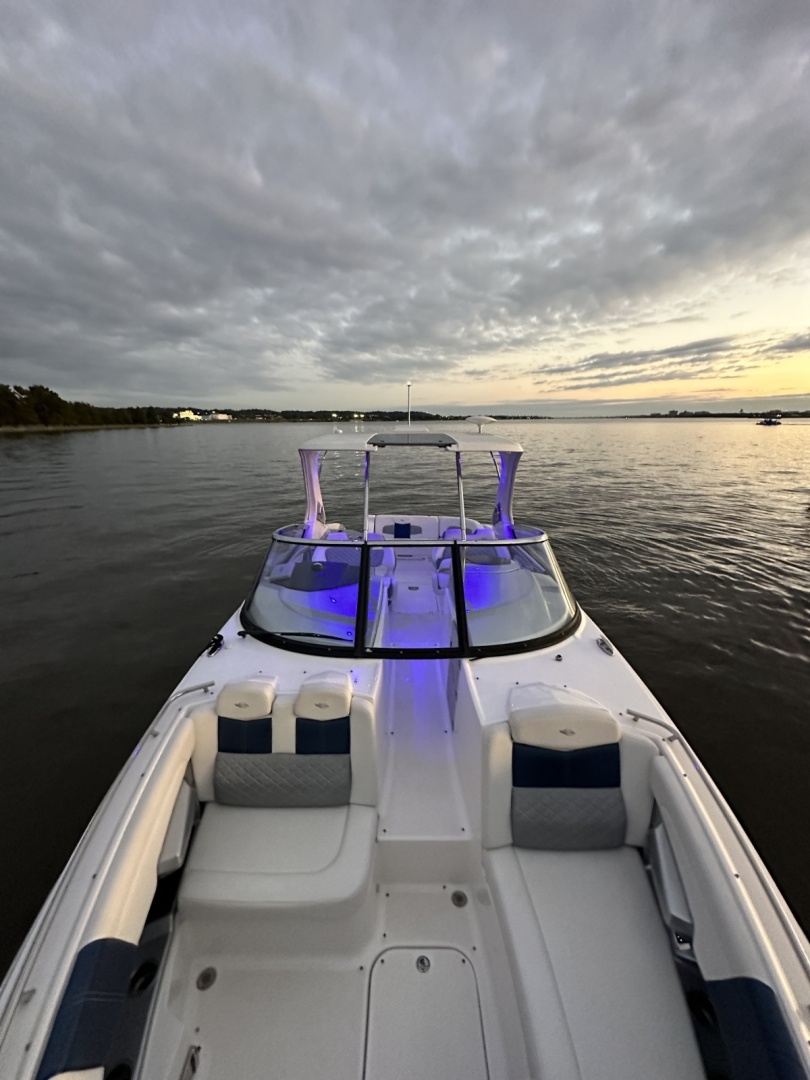 32ft Chaparral Yacht For Sale