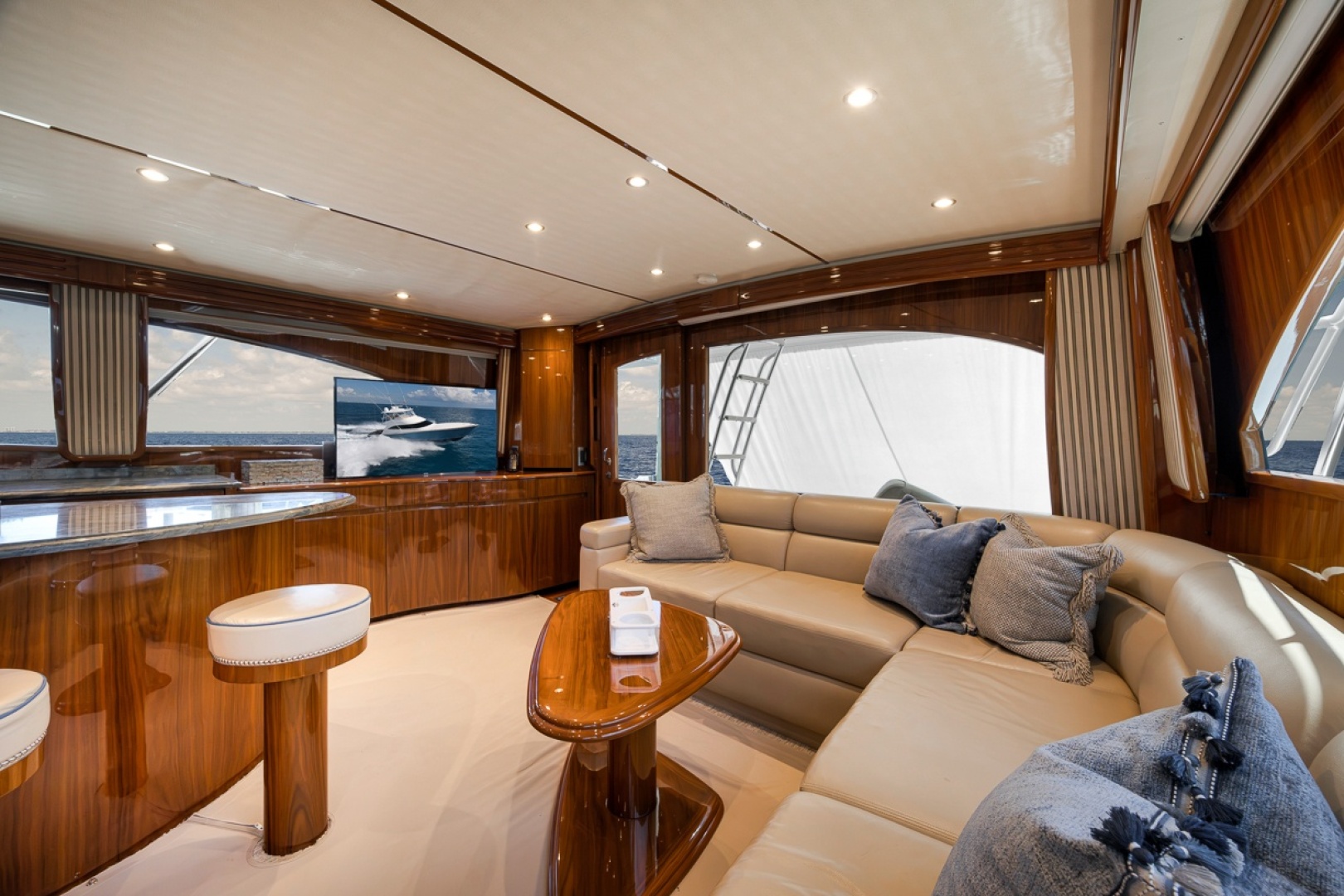 2017 Viking 62 Convertible