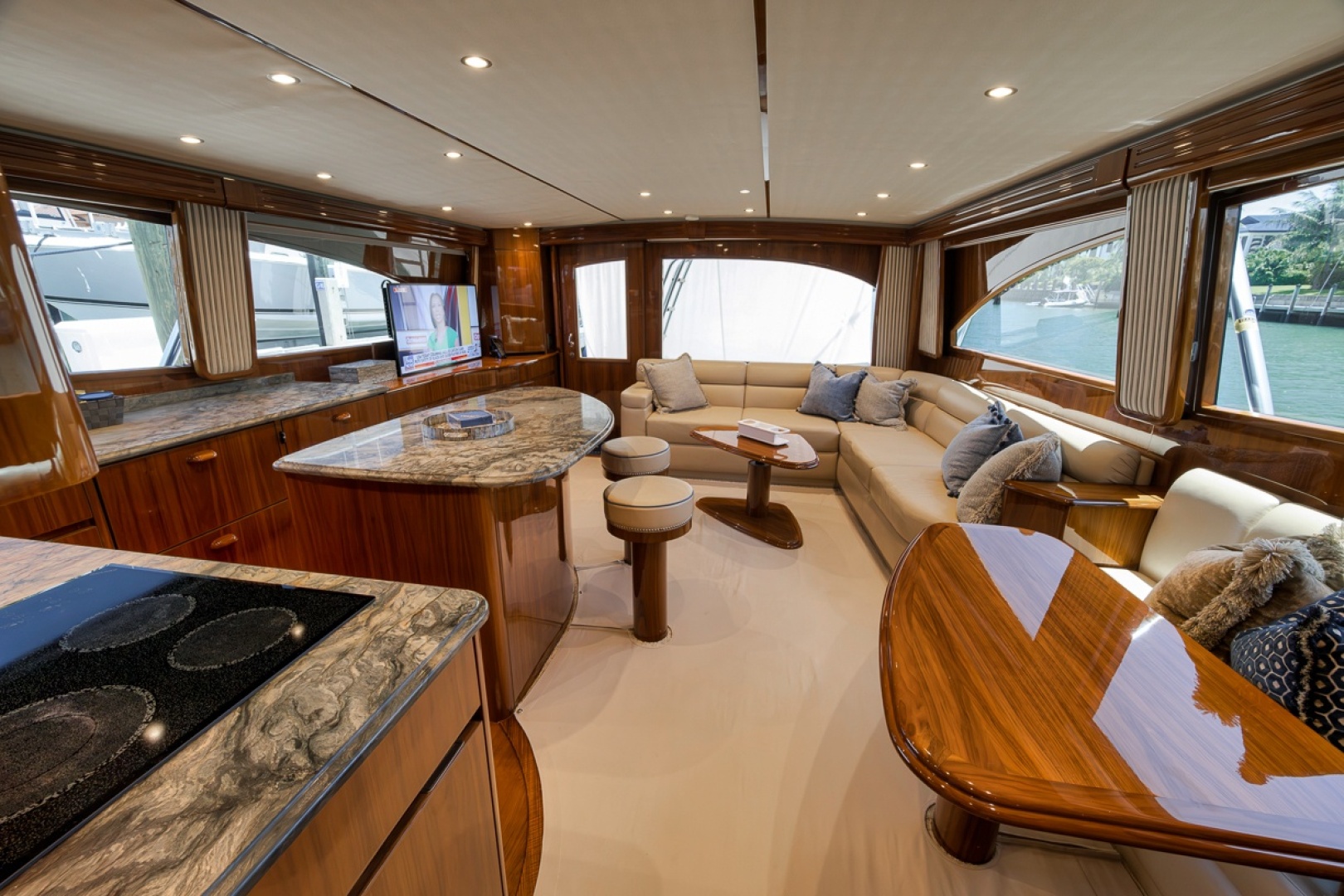 2017 Viking 62 Convertible
