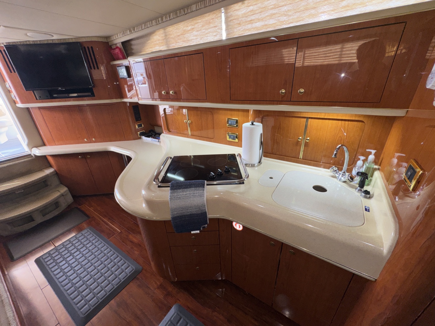 Knot Dead Yet 45ft Sea Ray Yacht For Sale Knot Dead Yet 45ft Sea Ray Yacht For Sale