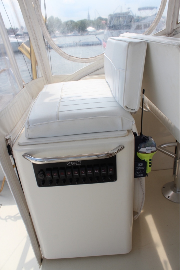 REEL ADDICTION 28ft Carolina Classic Yacht For Sale REEL ADDICTION 28ft Carolina Classic Yacht For Sale