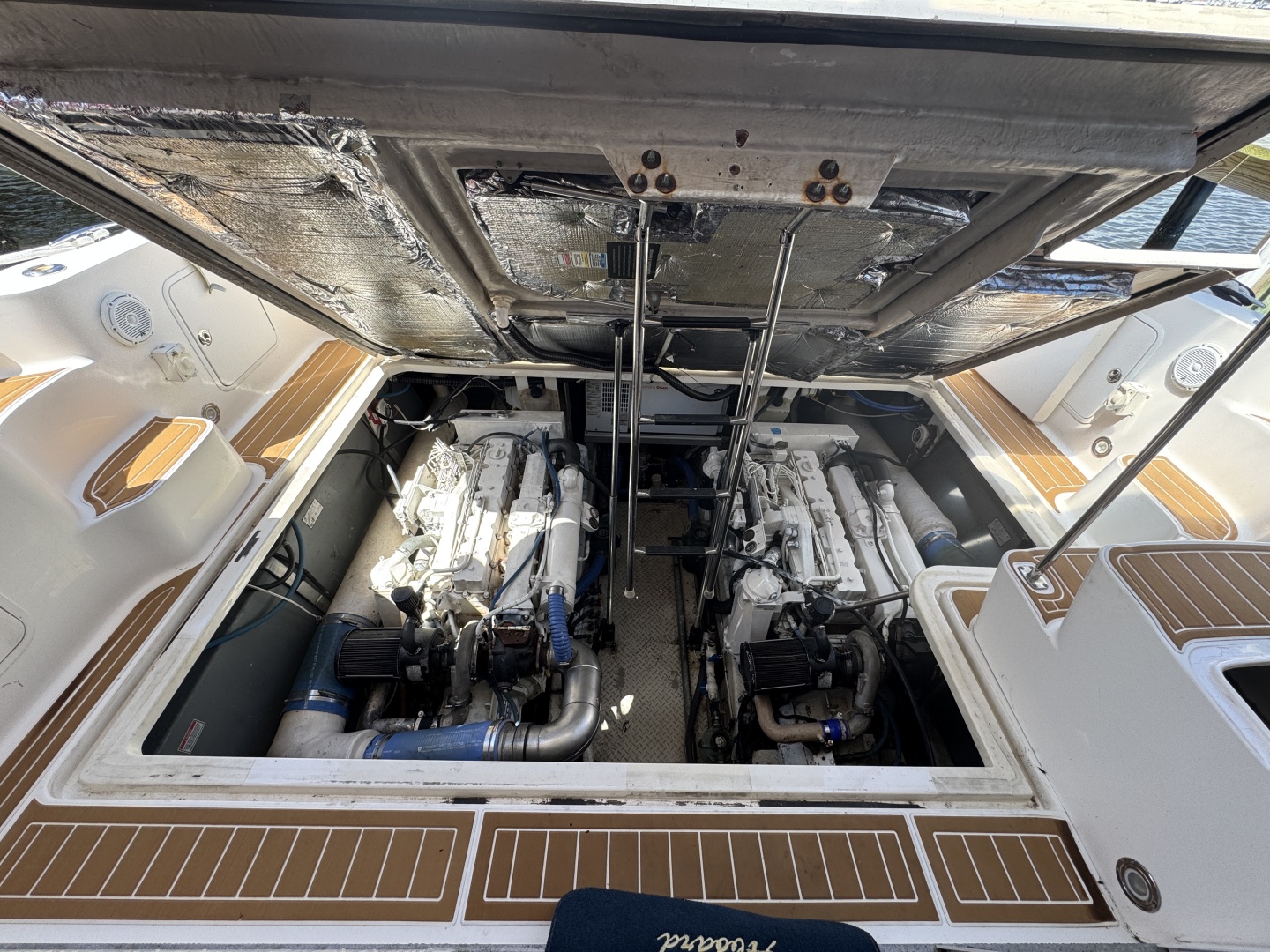 Crown  amp  Water 45ft Sea Ray Yacht For Sale