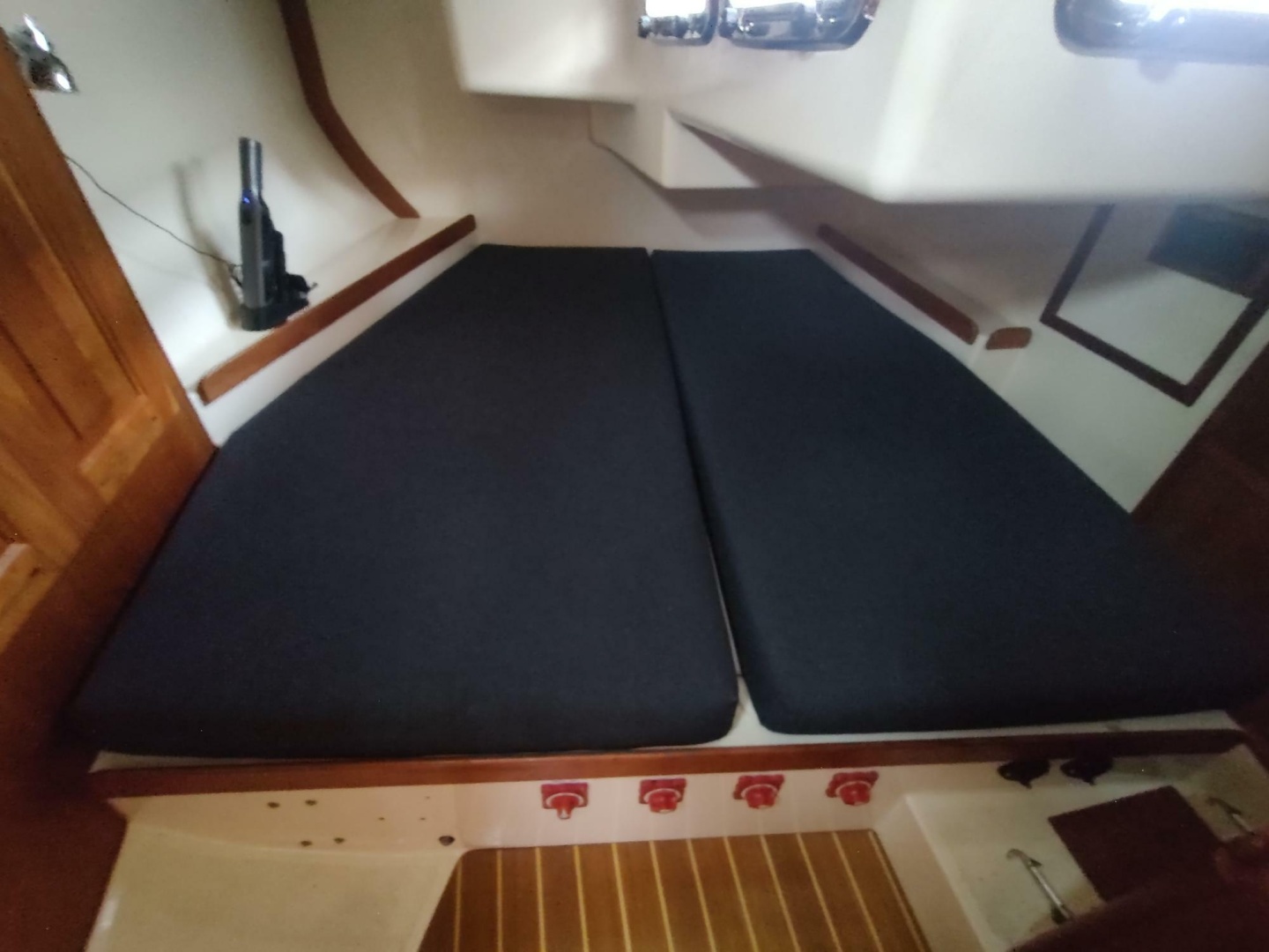 2004 Tartan 3700