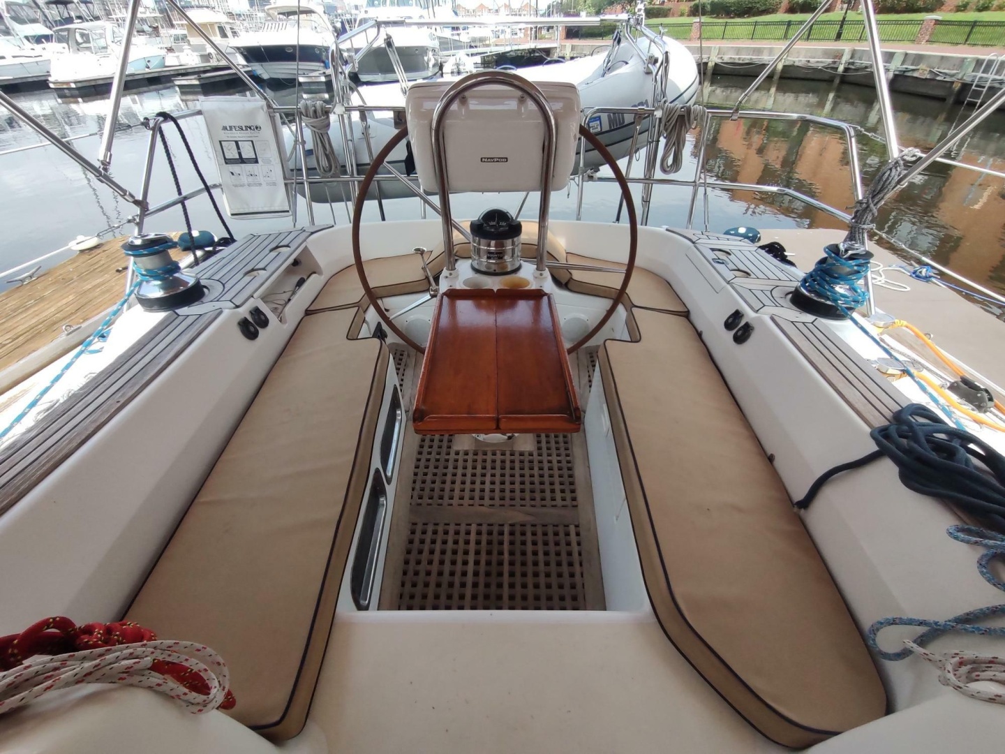 2004 Tartan 3700