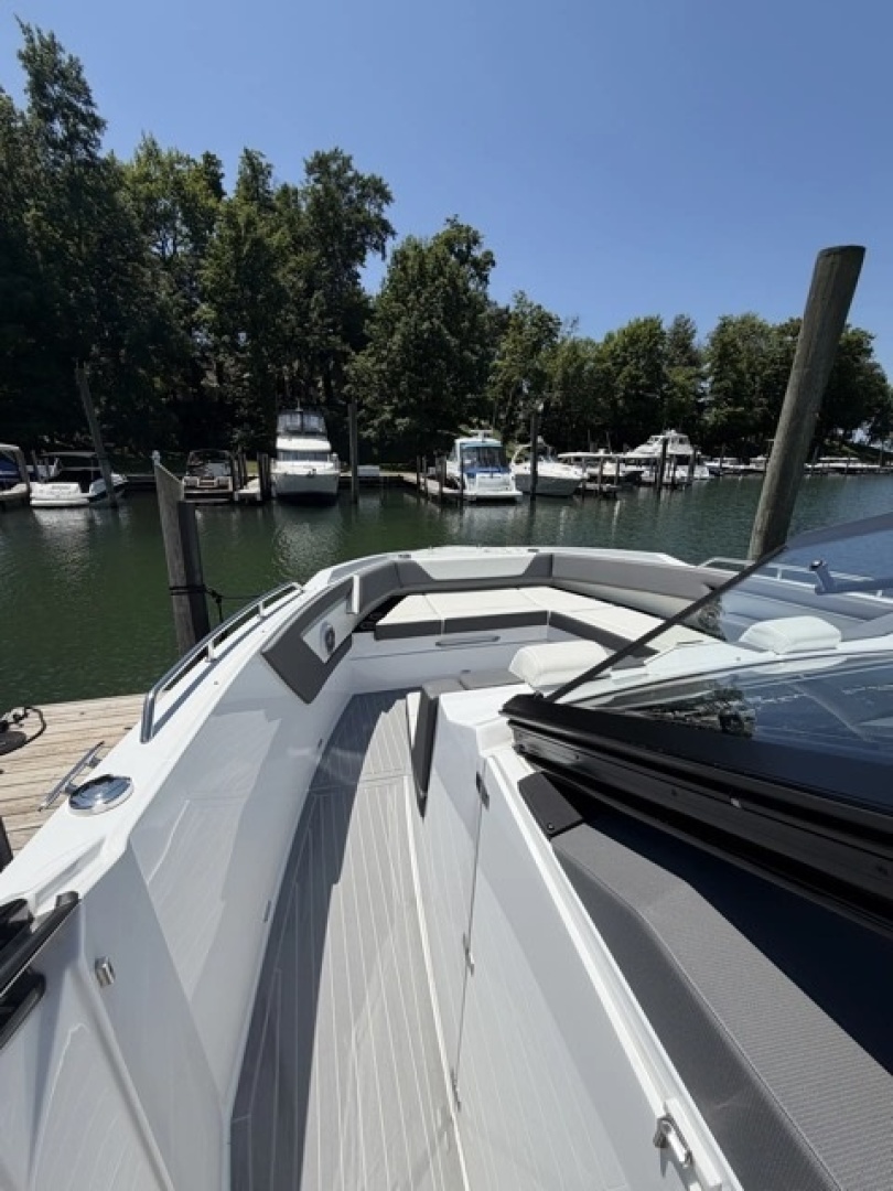 42ft Cruisers Yachts Yacht For Sale 42ft Cruisers Yachts Yacht For Sale