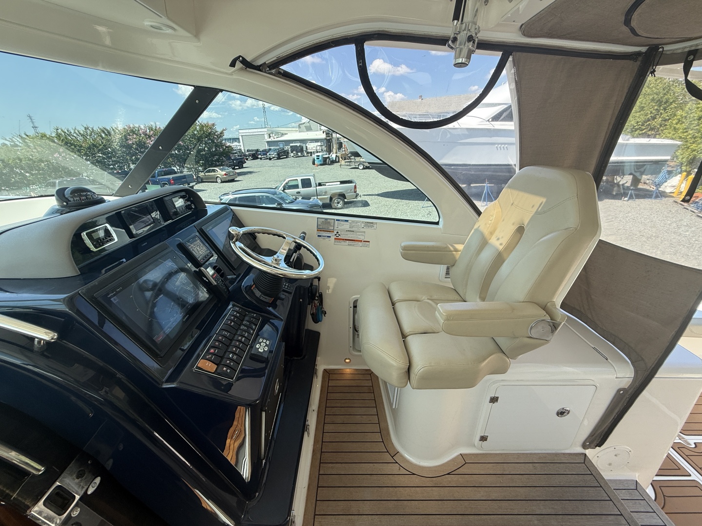 2016 Pursuit 345 OS