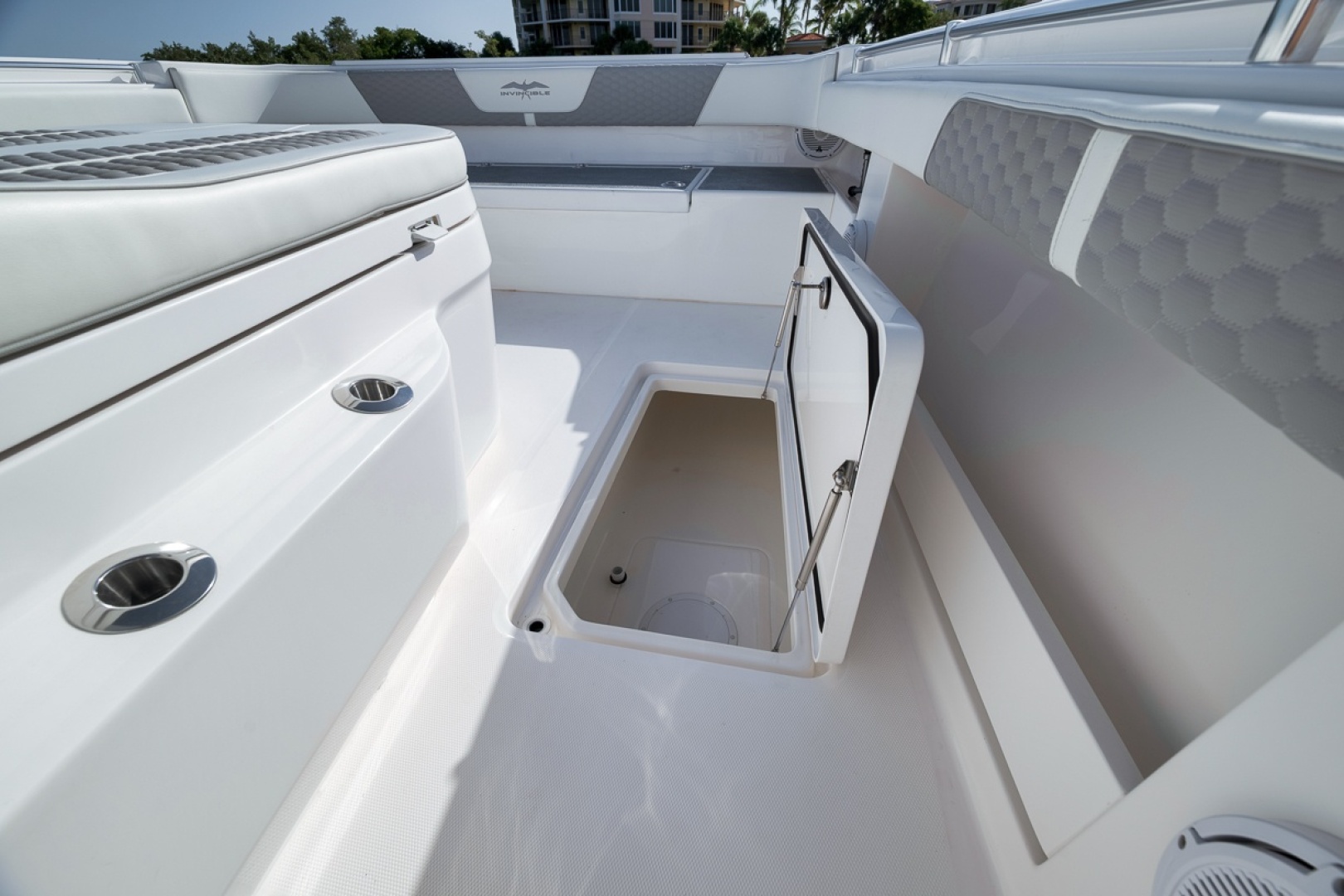 2025 Invincible 35 Catamaran