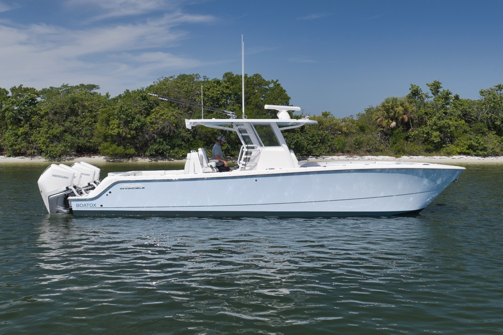 2025 Invincible 35 Catamaran