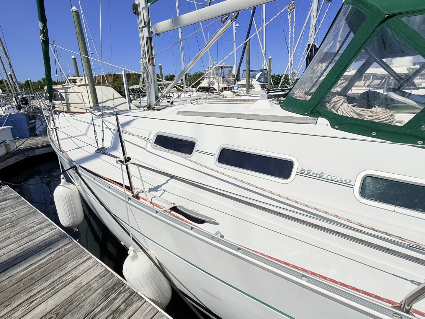 Gusto 37ft Beneteau Yacht For Sale