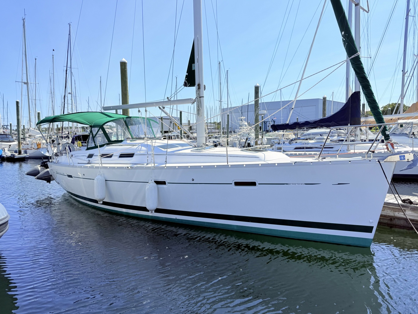 Gusto 37ft Beneteau Yacht For Sale
