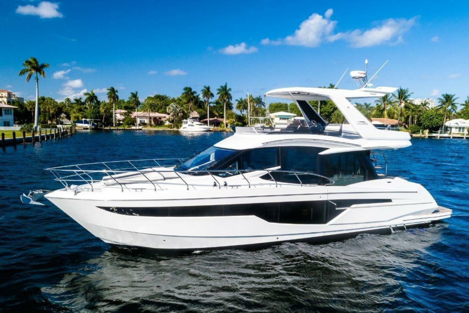 Galeon 500 FLY Yacht For Sale