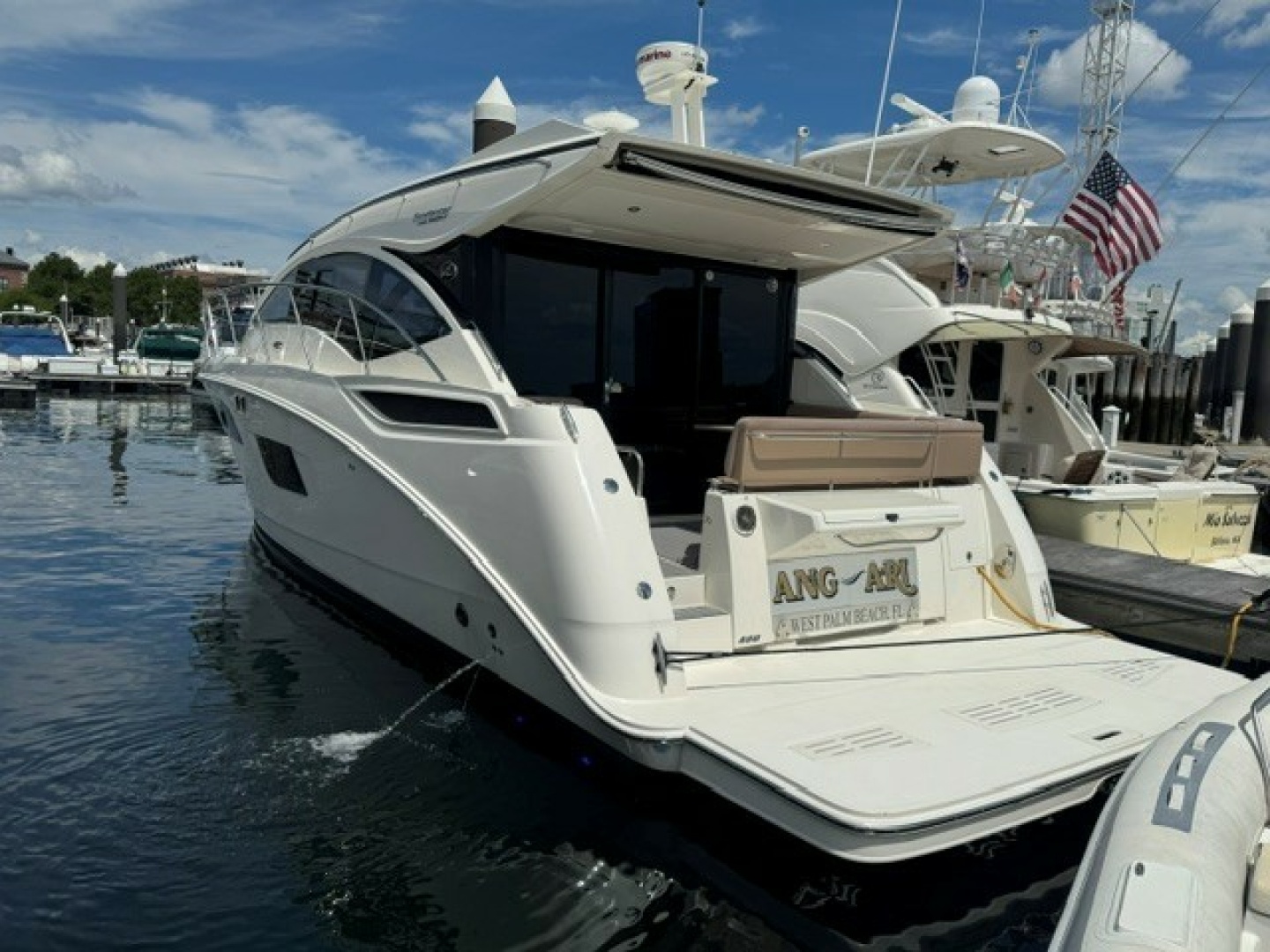 2017 Sea Ray 400 Sundancer