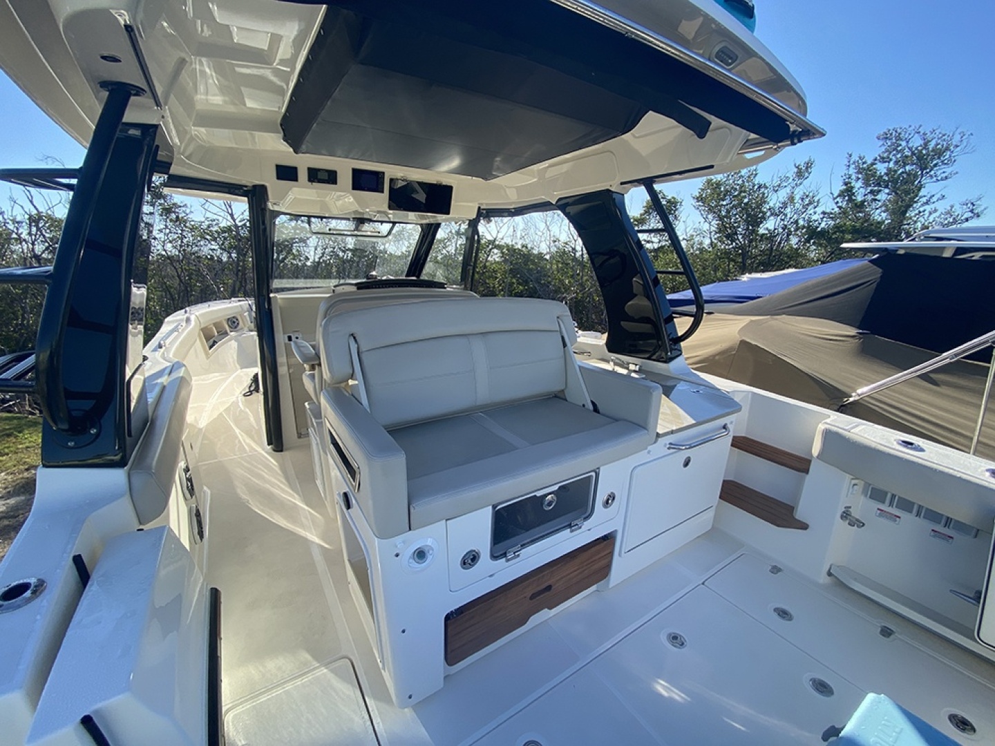 2023 Boston Whaler 350 Realm interior with sleek seating and modern design.