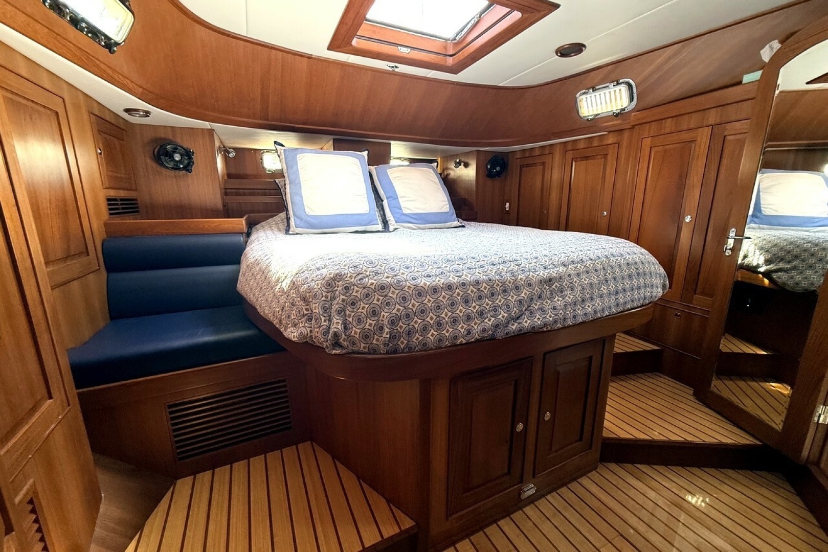 Hylas 56 Yacht For Sale