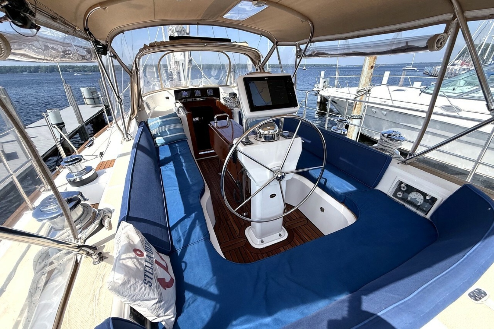 2016 Hylas 56