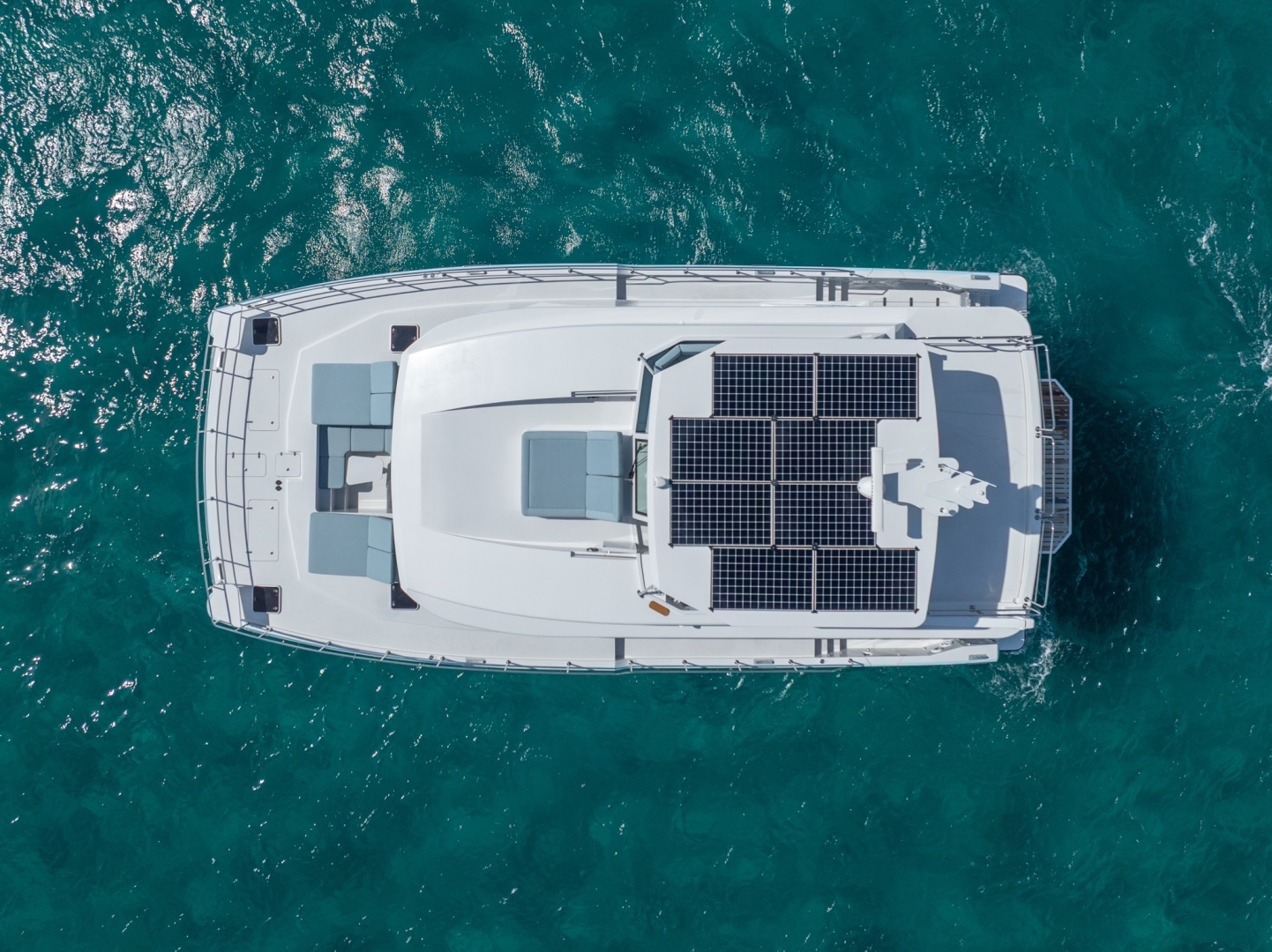 Two Oceans 555 Yacht For Sale