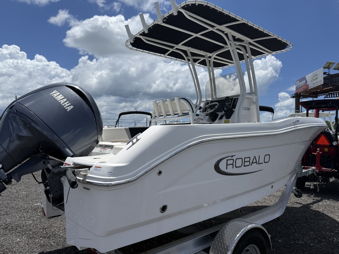 2024 Robalo R180